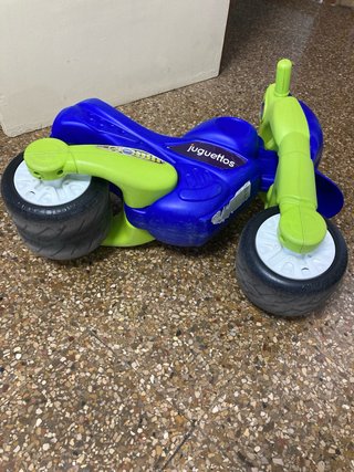 Moto correpasillos Juguettos azul y verde