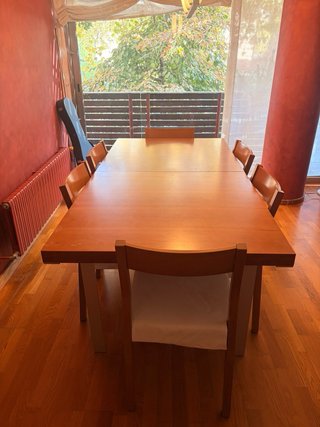 Mesa comedor extensible madera y metal y 8 sillas