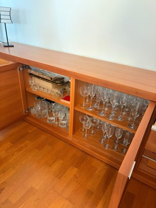 Mesa comedor extensible madera y metal y 8 sillas