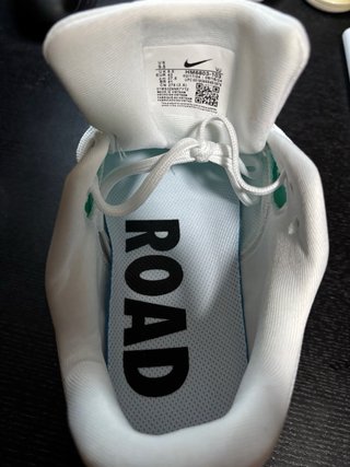 Nike Vomero 18