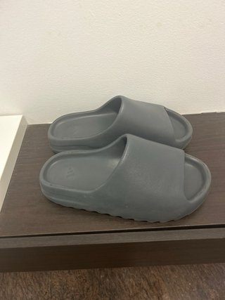 Yesie slide