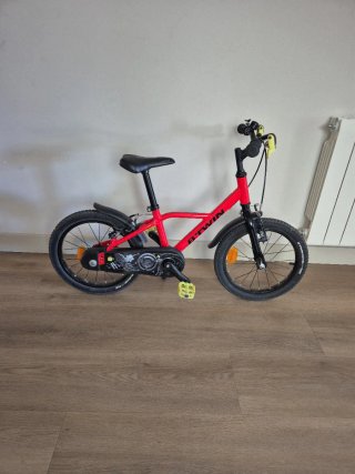 Bici infantil 16 B'TWIN roja