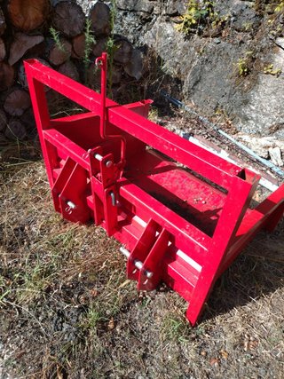 Cajón trasero tractor rojo