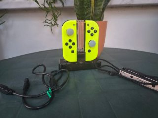 Joy-Con Nintendo Neon + Base Ricarica