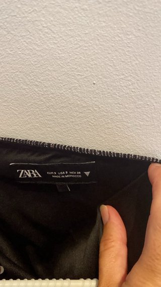 Top Zara Brillo Negro y Plateado