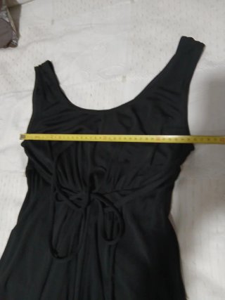 Vestido negro largo con cinturón