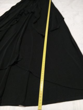 Vestido negro largo con cinturón