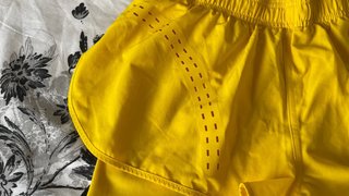 Shorts Adidas Stella McCartney Gialli