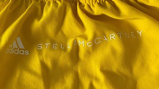 Shorts Adidas Stella McCartney Gialli