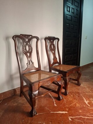 Juego de 2 Sillas de Madera y Rejilla