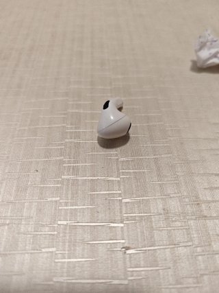 Airpods Pro A2084. Solo izquierdo