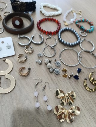 Collezione di Gioielli: Collane, Bracciali, Anelli