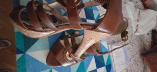 Sandalias de tacón alto marrones