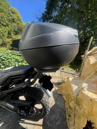 Baúl Moto Shad SH39 Negro