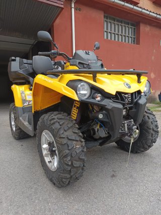 Can-Am Outlander Amarillo