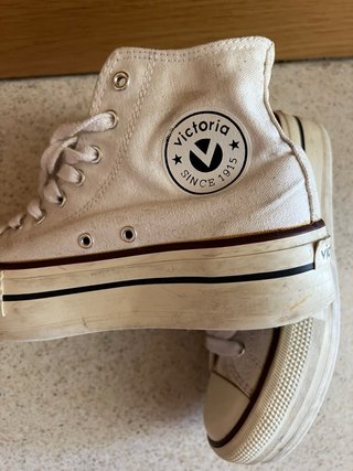 Zapatillas Victoria Botín Plataforma Lona Beige