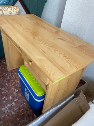 Escritorio de madera