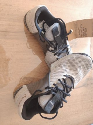 Zapatillas Nike Metcon 9 Gris/Blanco