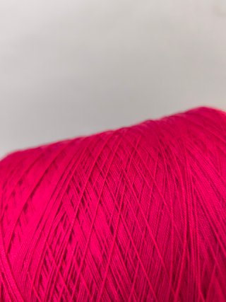 Cono di filo perlé fucsia