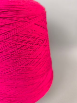 Cono di filo perlé fucsia