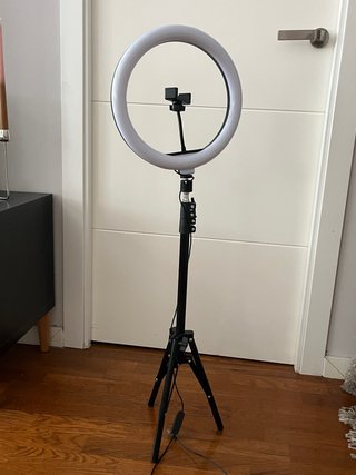 Aro de luz LED con trípode