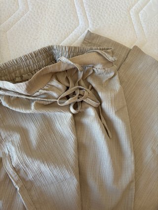 Pantalón beige de tela