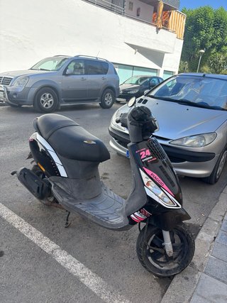 Piaggio Zip 49cc - ITV y seguro al día