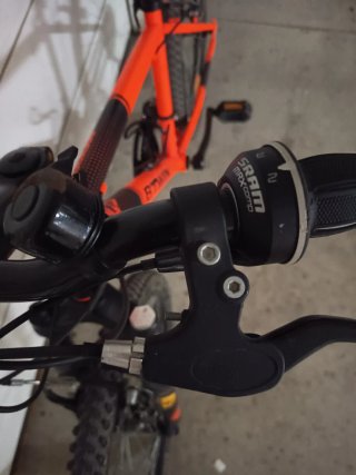 Bicicleta Rockrider 500 Btwin