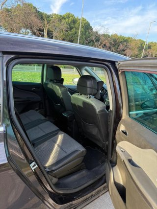 Opel Zafira Tourer 2013