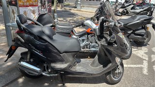 Kymco Grand Dink 125 gris