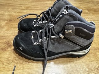 Botas de montaña Quechua impermeables Talla 42-43