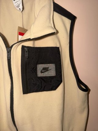 Smanicato Nike Pile Therma-Fit Crema