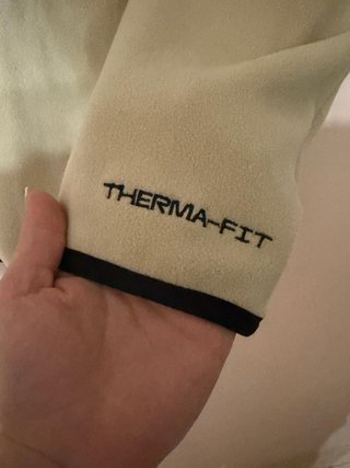 Smanicato Nike Pile Therma-Fit Crema