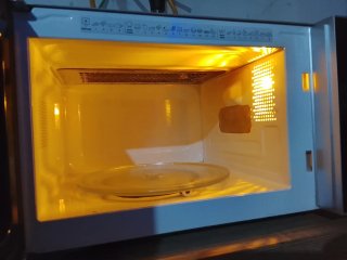 Microondas Whirlpool 2.0 dos uso contados.