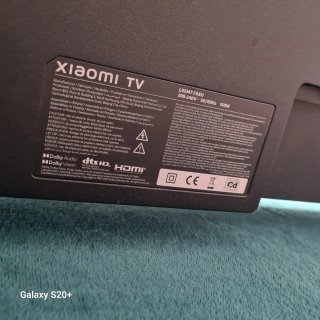 Televisor Samsung 65 Negro y Multicolor