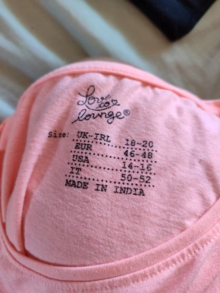 Camiseta rosa talla L con bolsillo