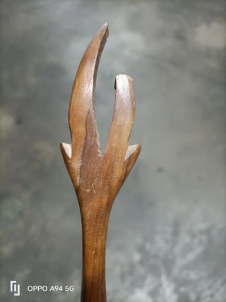 Antigua Figura de madera tallada a mano