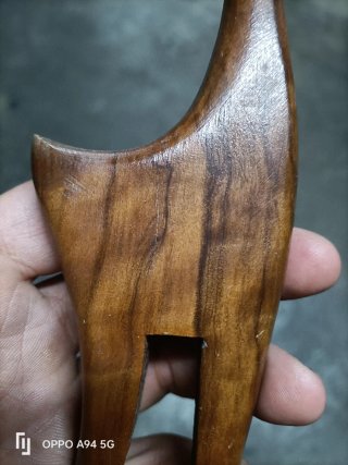 Antigua Figura de madera tallada a mano