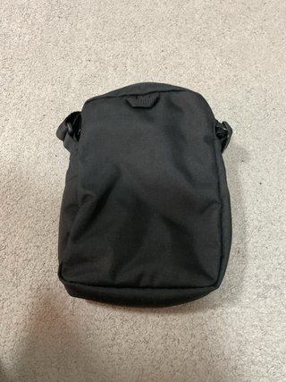 Riñonera Adidas Negra Sin Usar