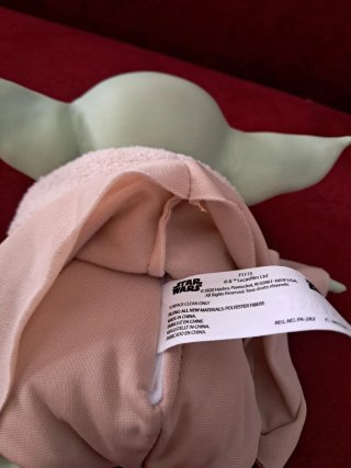 Peluche Yoda Bebé Star Wars