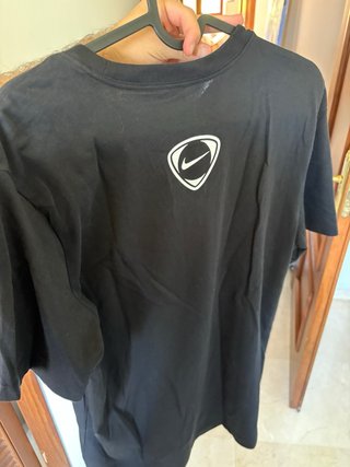 Camiseta Nike Negra 90
