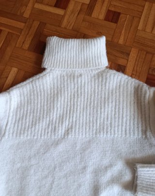 Jersey Mango cuello alto blanco