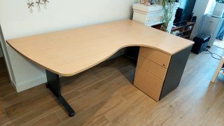 Escritorio de oficina curvo madera y metal