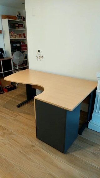 Escritorio de oficina curvo madera y metal