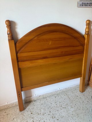Escritorio madera y Cabezero para cama