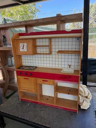 Cocina de juguete de madera