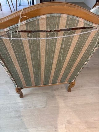 Butaca orejera estilo clásico