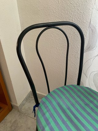 Silla negra con cojin