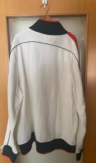 Chaqueta deportiva Nike retro blanca, roja y negra