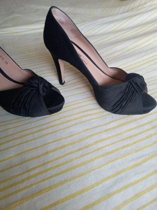 Zapatos tacón Gloria Ortiz negros talla 38